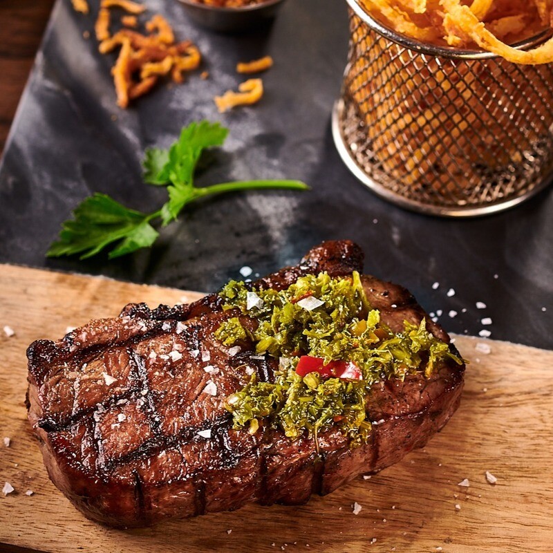GRILLS &amp; MAINS