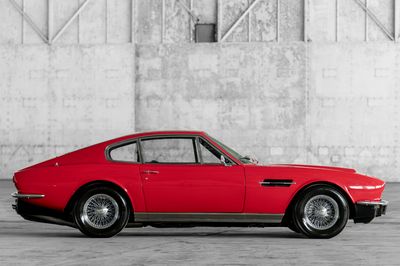 Vantage Collection