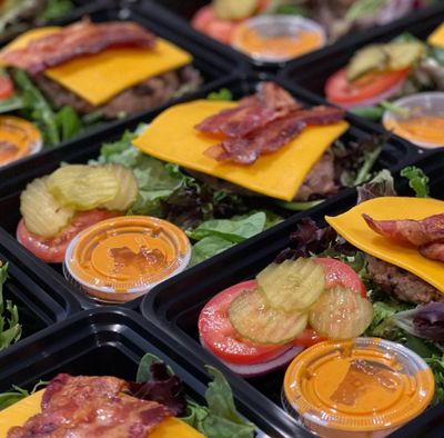 Bacon turkey Burger w/Side Aioli & Sweet Potato Fries