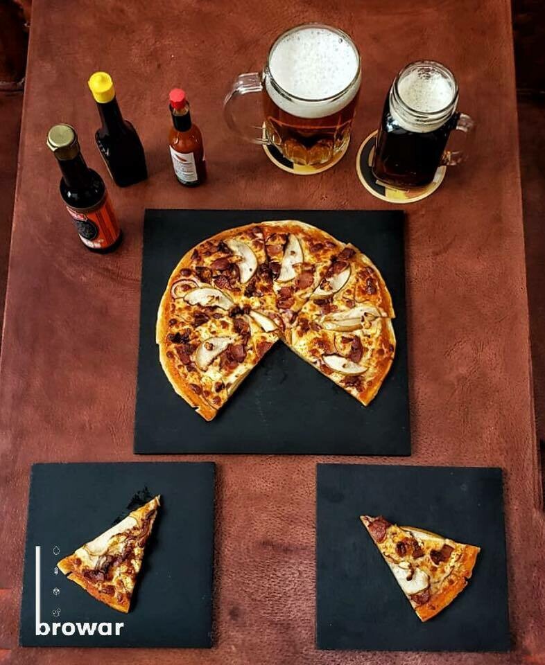 Pizza Pera