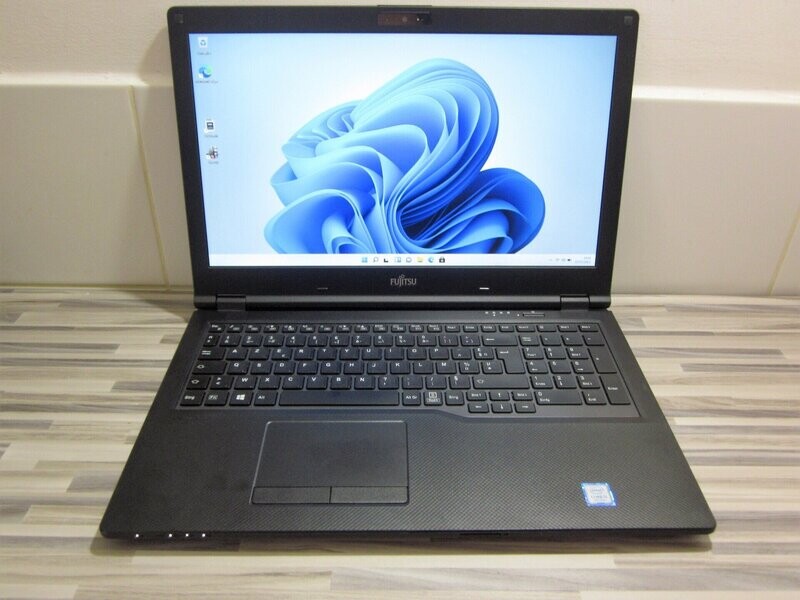 Fujitsu Lifebook e458 i5 7200u 8Go SSD 256 Go Windows 11 professionnel
