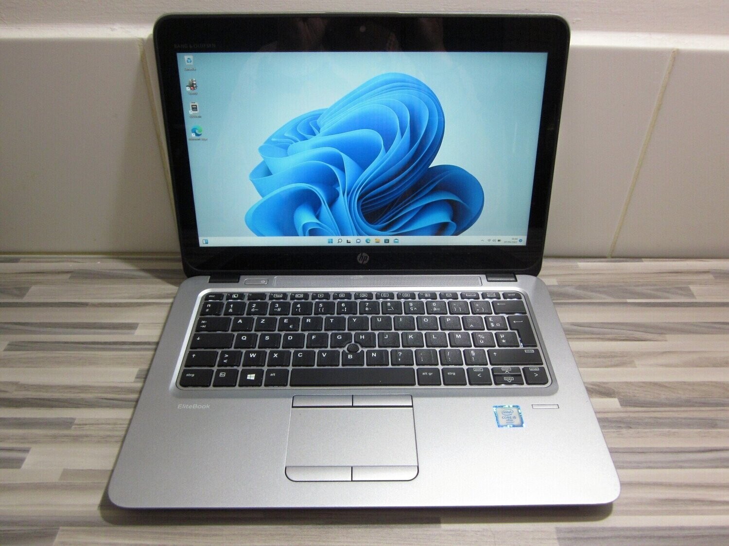 HP EliteBook 820 G3 i5-6300U Tactile SSD LITE-ON 256 Go Ram 8 Go Windows 11 pro
