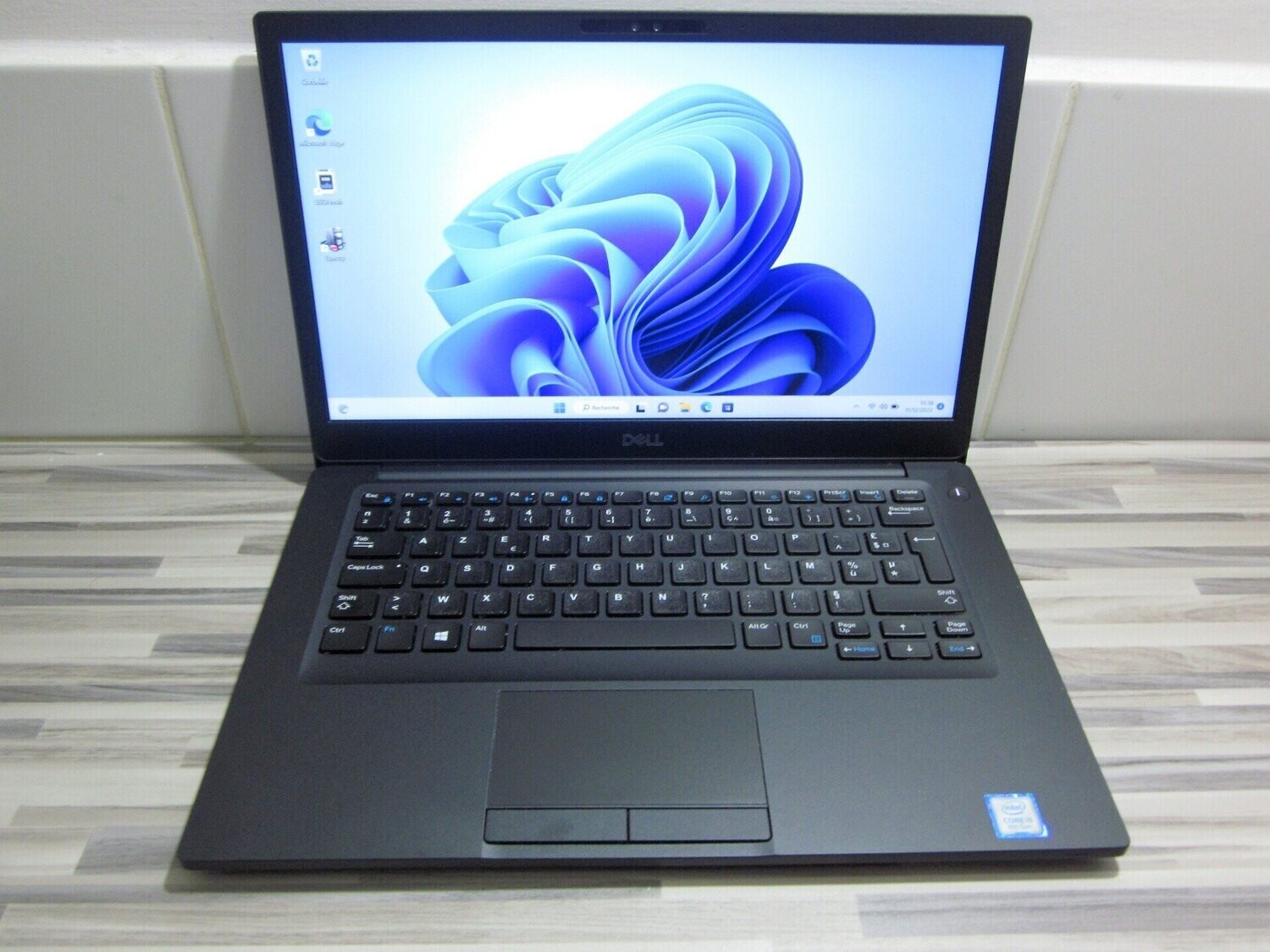 DELL LATITUDE 7490 INTEL CORE i5-8350U écran tactile Ram 8Go SSD 256Go Win11 Pro