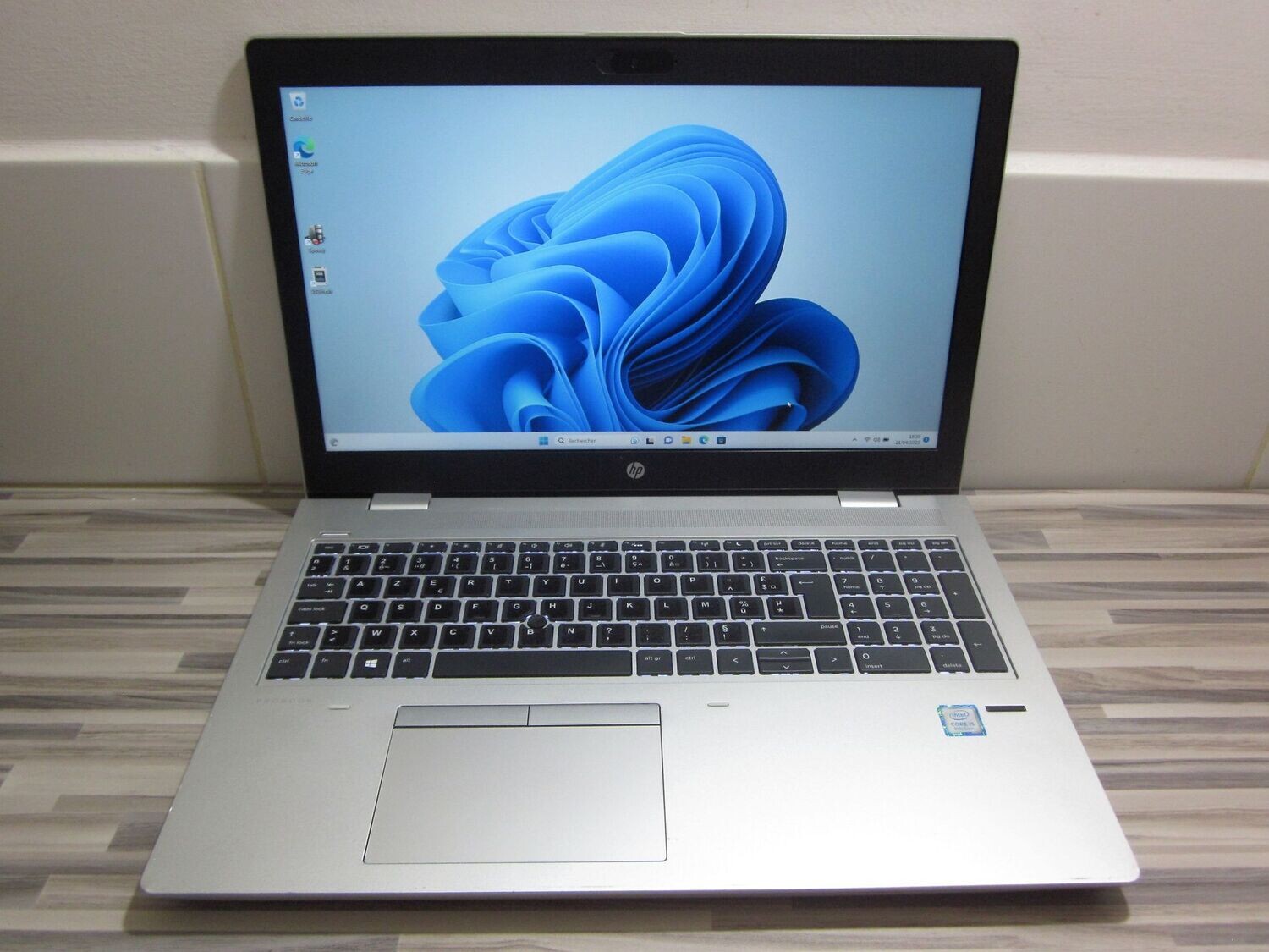 HP ProBook 650 G4 Intel Core i5-8250u Ram 8Go SSD 256Go Windows 11 pro
