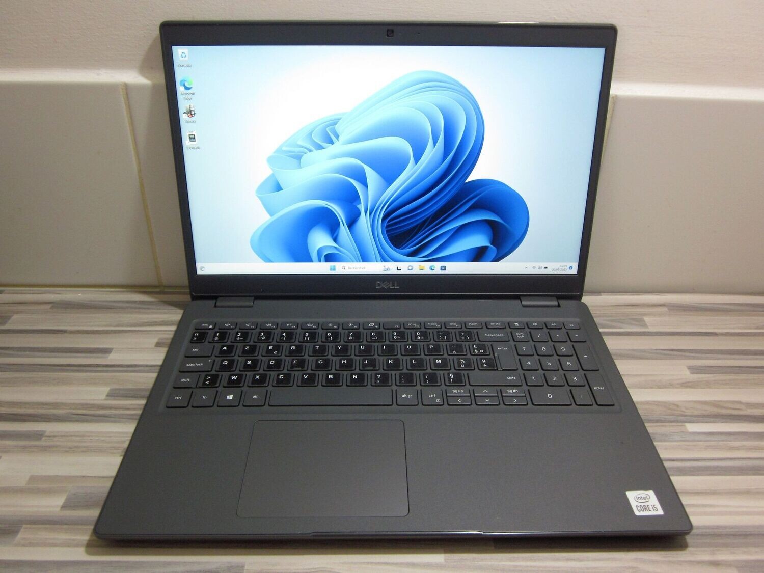 Dell Latitude 3510 i5-10210U ram 8Go SSD 256 Go Windows 11 professionnel