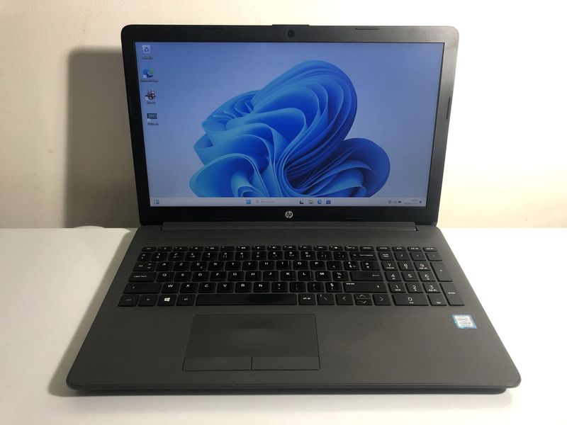 PC portable HP 250 G7 i5-8265U reconditionné Ram 8Go SSD 256Go Windows 11 pro