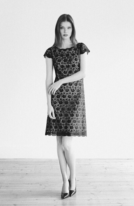 Daisy Lace dress in Black