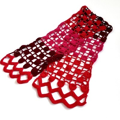Cashmere crochet neck tie in berry colour