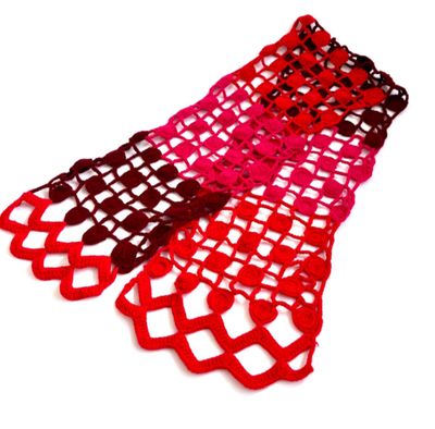 Cashmere crochet neck tie in berry colour