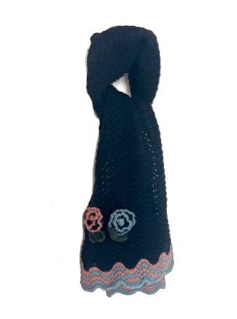 Crochet Neck Scarf with crochet flowers