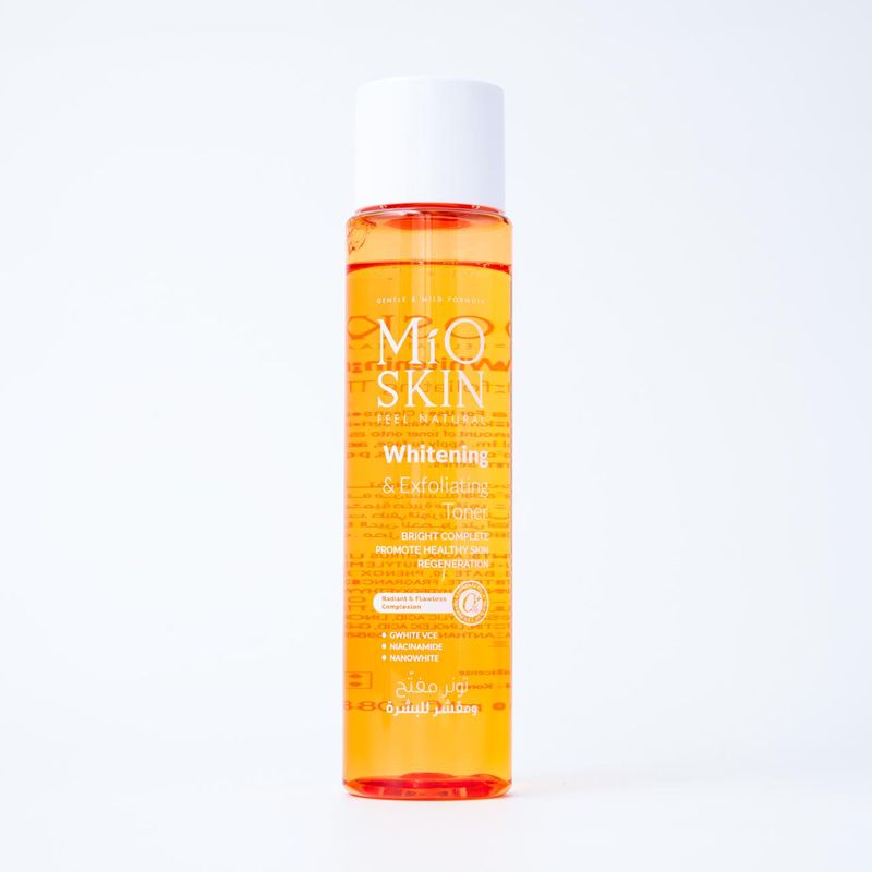 MIO SKIN WHITENING &amp; EXFOLIATING TONER مايو سكن تونر مفتح ومقشر للبشرة