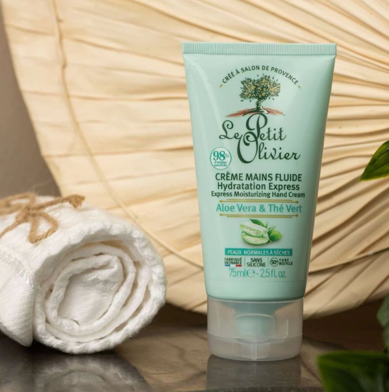 Light Hand Cream Aloe Vera &amp; Green Tea