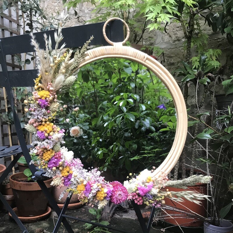 Miroir XL fleuri en rotin Bari