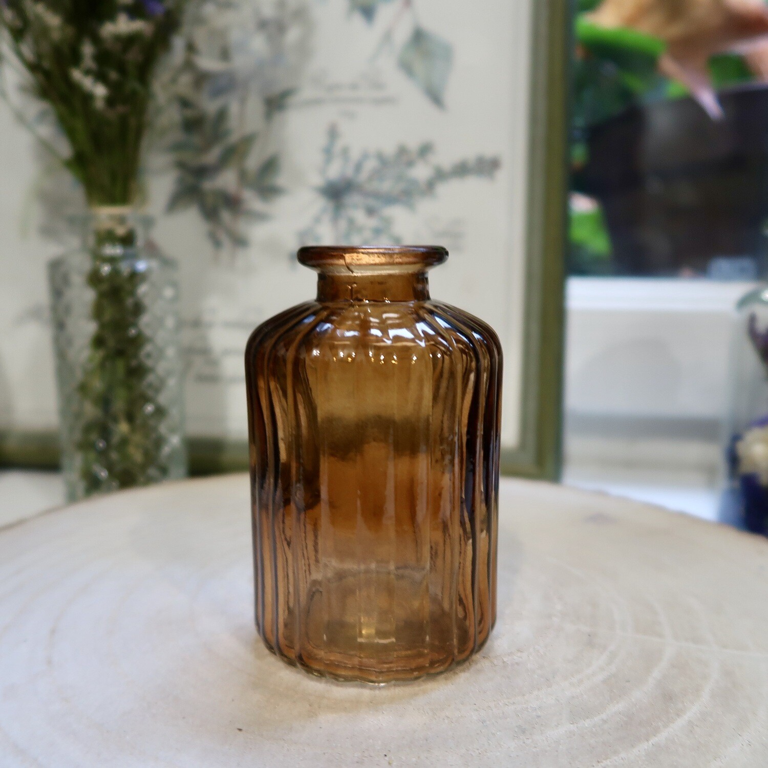 Vase orangé foncé stries