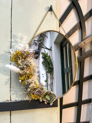 Miroir ovale fleuri en laiton Capri