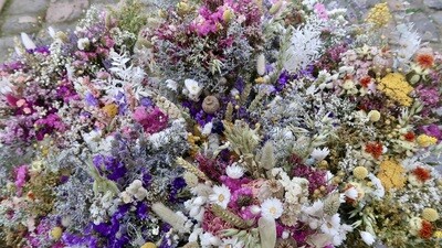 Bouquets de fleurs séchées