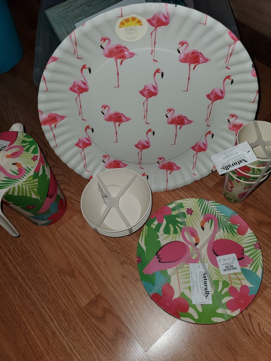 Flamingos dish set