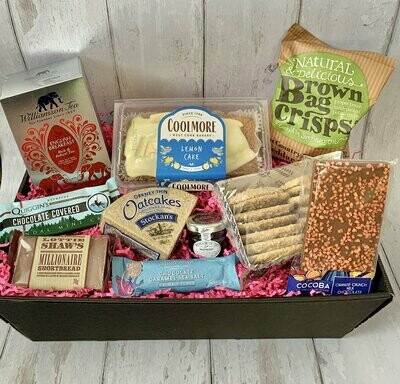 Blacklime Luxury Pink Hamper with Tea