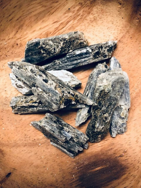 KYANITE - Rough