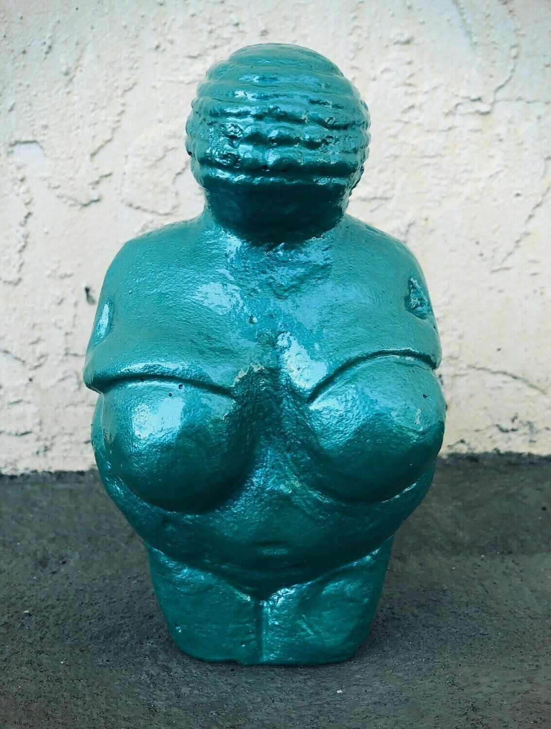 Venus Of Willendorf Concrete Statue - Ocean  Design
