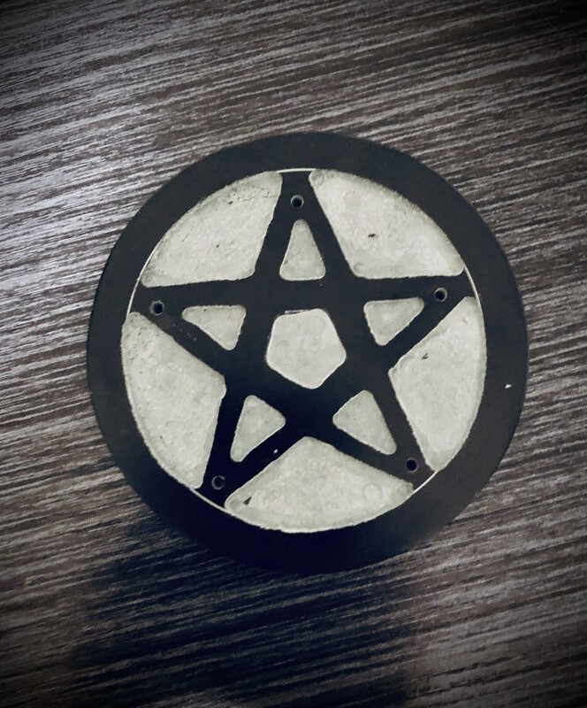 ALTAR PENTACLE & INCENSE BURNER