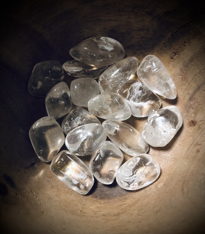 CLEAR QUARTZ - Tumbled