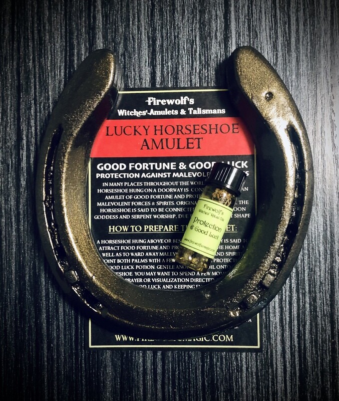LUCKY HORSESHOE Amulet Kit