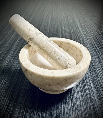 MORTAR & PESTLE (Champagne Marble)
