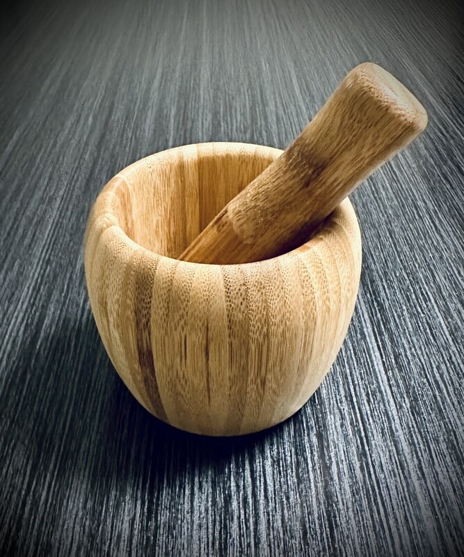 MORTAR & PESTLE (Bamboo)