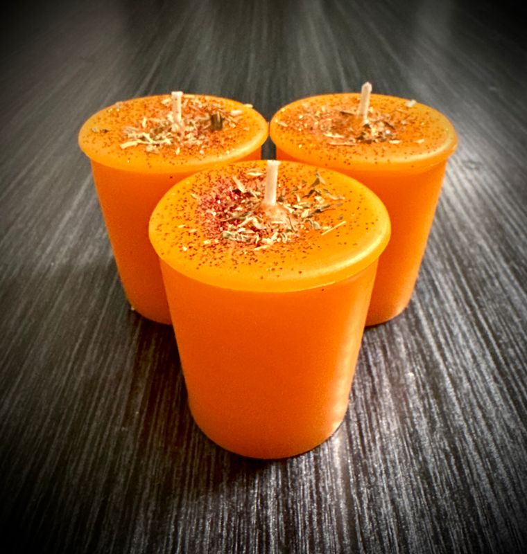 COURT VICTORY Votive Candles (Set of 3) COURT VICTORY Votive Candles (Set of 3)