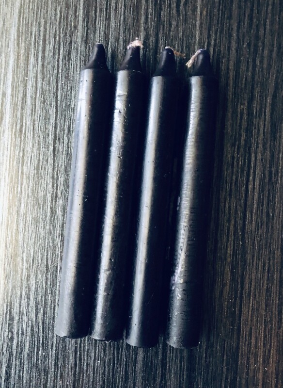 TAPER CANDLES (Black 6 TAPER CANDLES (Black 6")