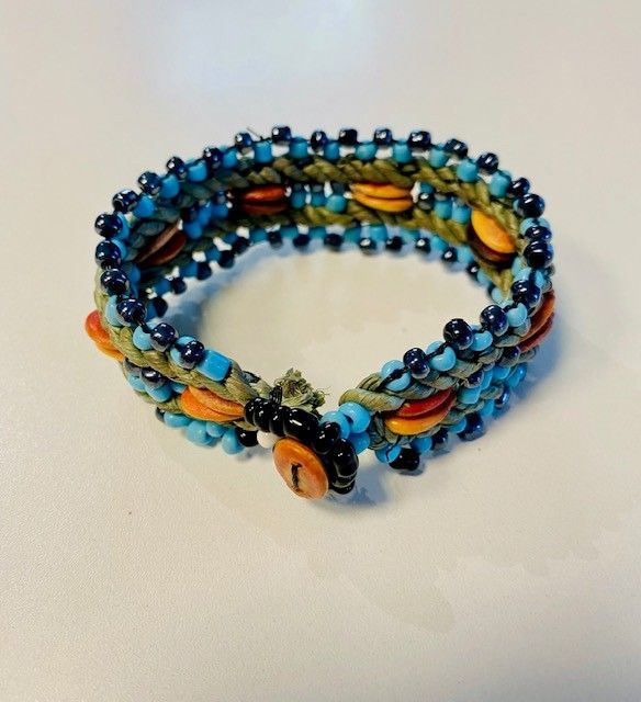 Himba - Armband (hellblau) Himba - Armband (hellblau)