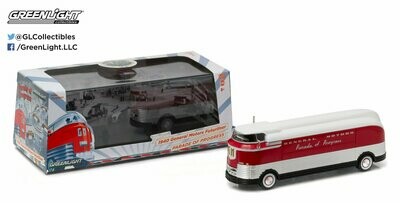 Greenlight 1940 General Motors Futurliner Parade of Progress