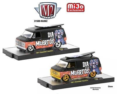 M2 Machines MJS62 1971 Chevrolet Van G10 “Dia De Los Muertos“ CHASE