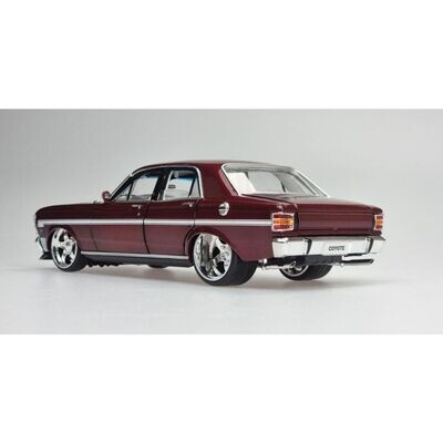 DDA24828 1/24 Cherry Bomb Ford XW Custom Slammed