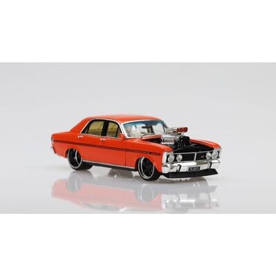 DDA24826 1/24 Ford 71 Blown XY Custom