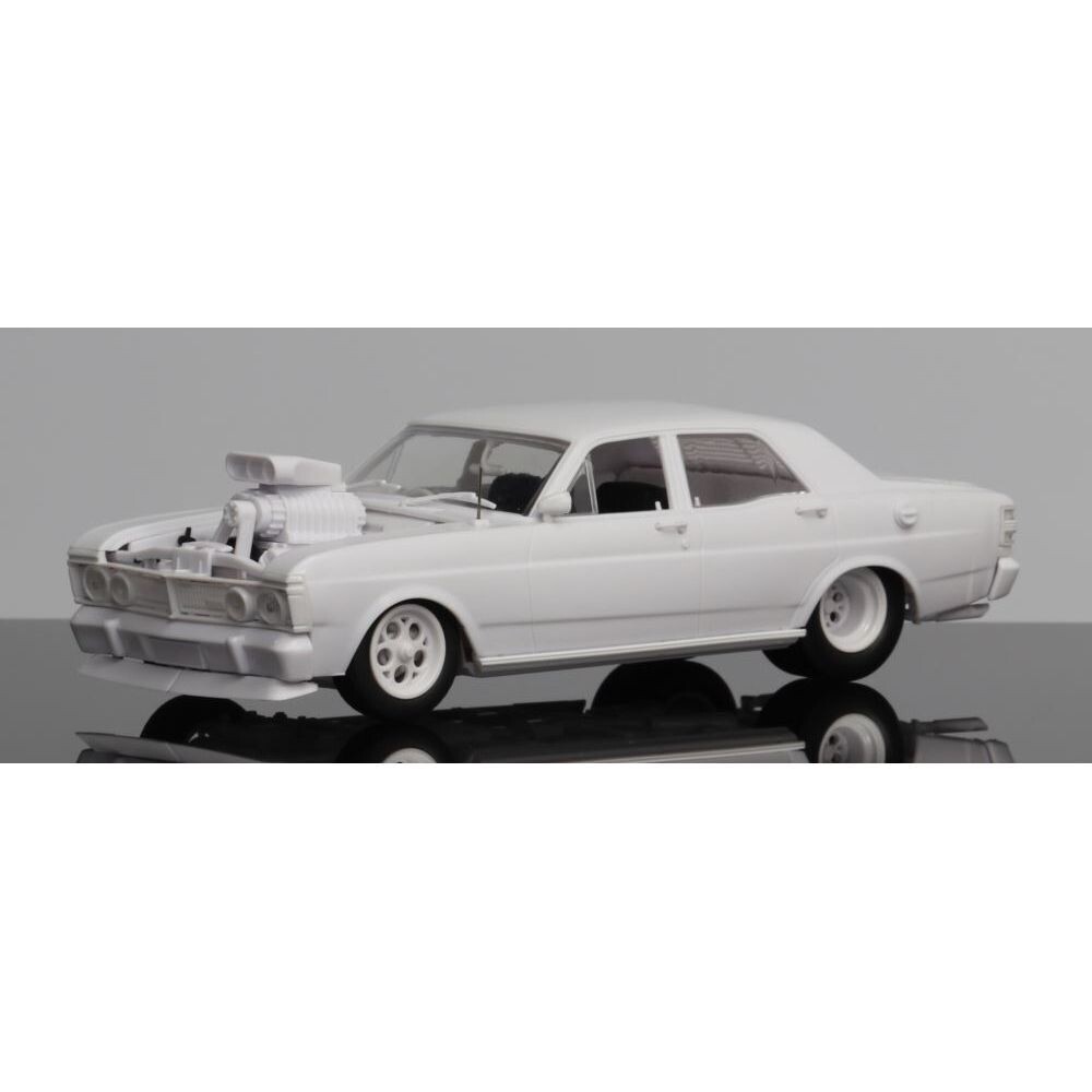 DDA243K 1/24 Plastic Model Kit XY GT Falcon Custom