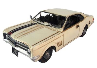 Holden HK Monaro White 26cm Metal Ornament