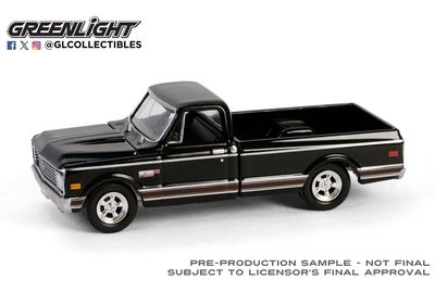 (Preorder) Greenlight 1972 Chevy Cheyenne C10 Short Bed – Black (Hobby Exclusive)