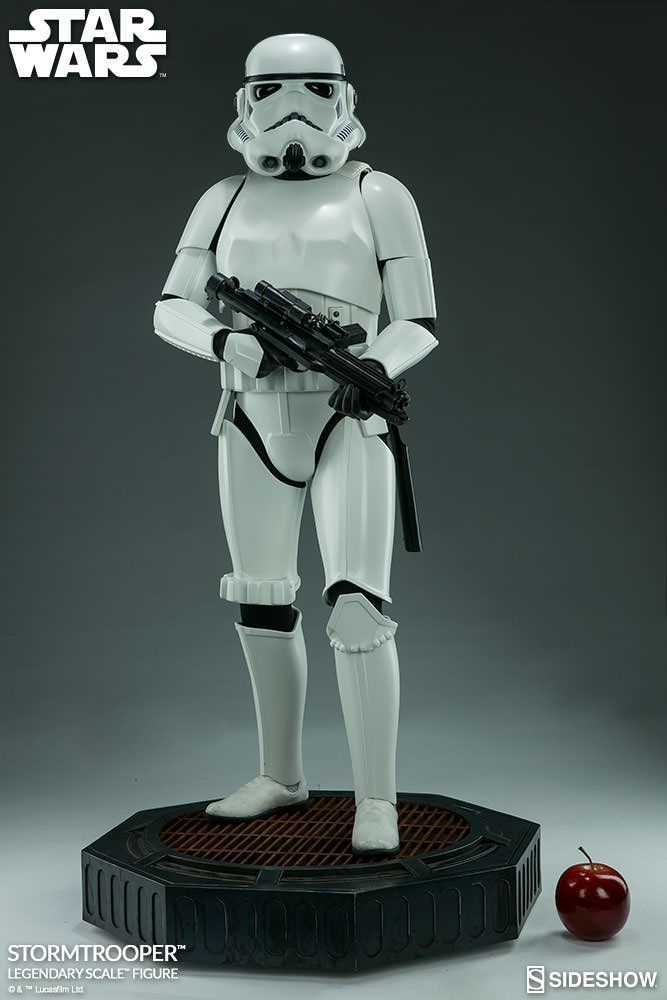 Star Wars - Stormtrooper 1:2 Legendary Scale Statue