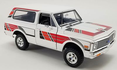 ACME 1/18 1972 Chevrolet K5 Blazer- Feathers Edition