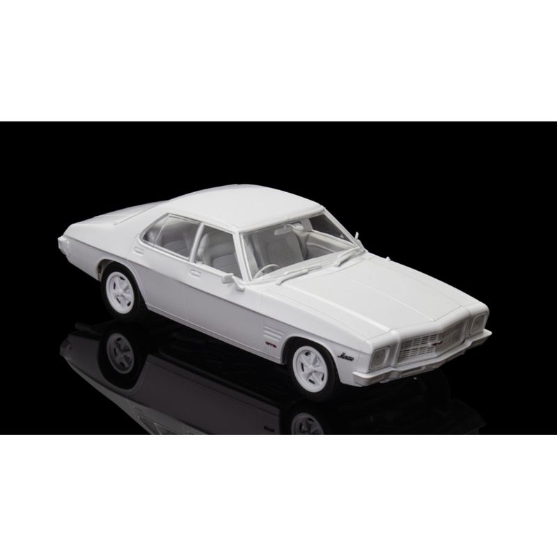 DDA307K 1/24 Holden HQ Monaro GTS 4 Door Plastic Model Kit