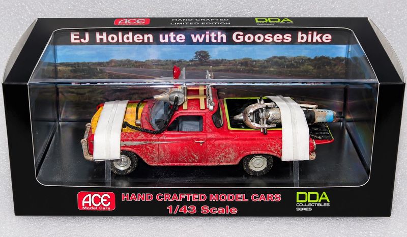 ACEDDA8 Model Cars Mad Max EJ Holden Ute with Goose's Bike