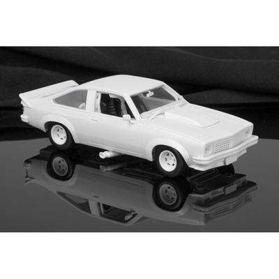 DDA811K 1/24 Plastic Model Kit A9X Racing Holden Torana DDA811K 1/24 Plastic Model Kit A9X Racing Holden Torana