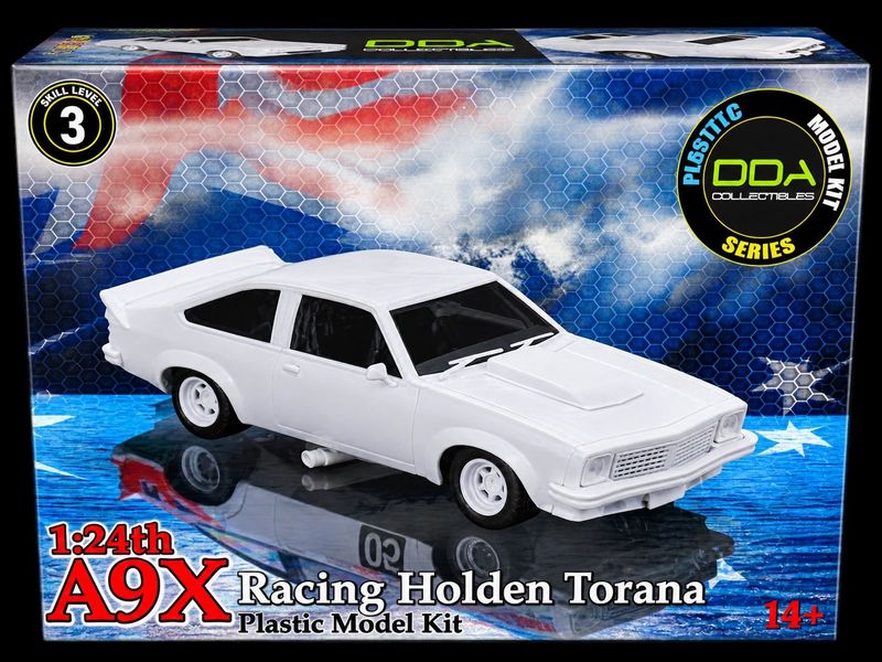 DDA Collectibles 1:24 Holden Torana A9X Racing plastic model kit DDA811K