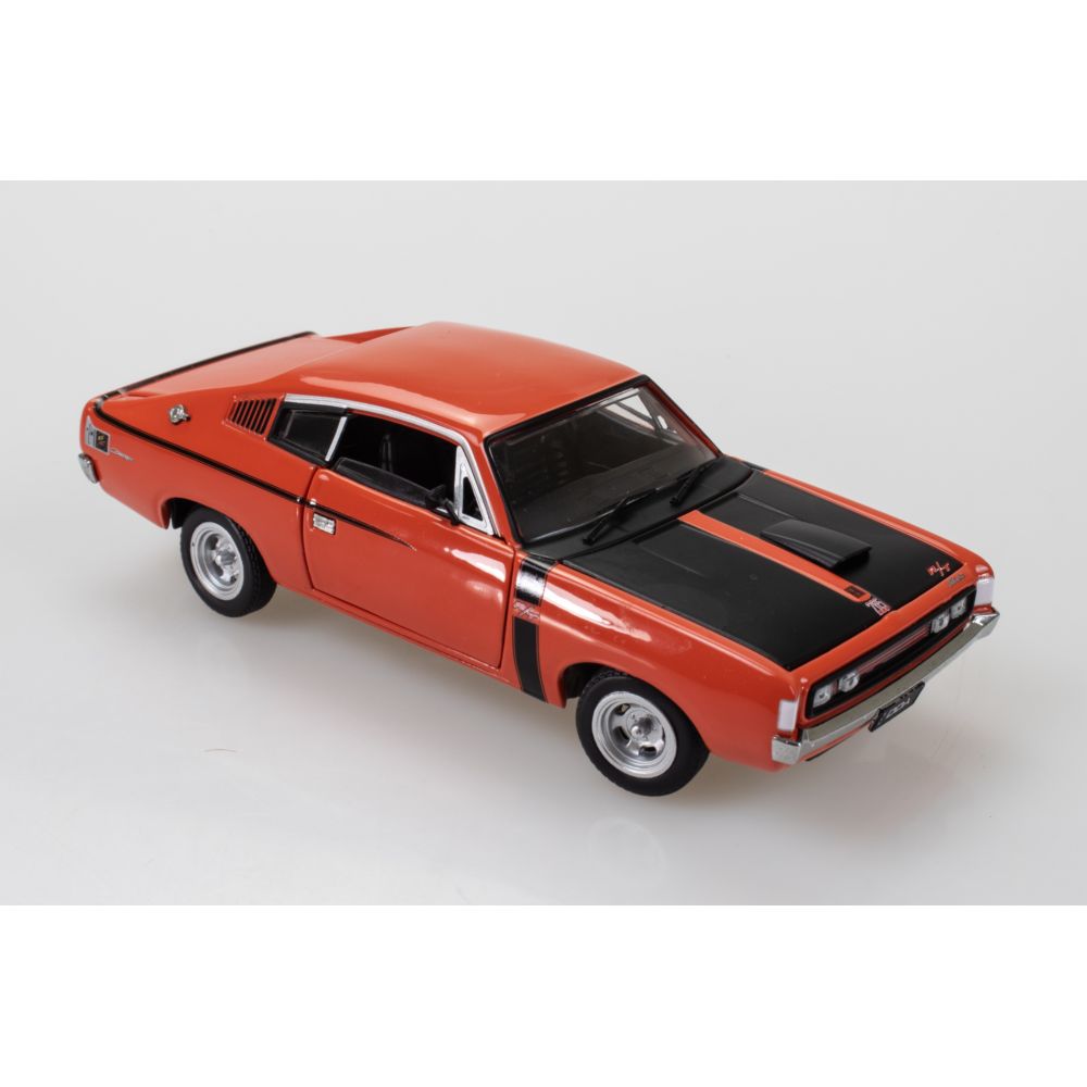 DDA32818 1/32 Orange E38 Valiant Charger