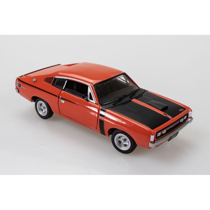 DDA32818 1/32 Orange E38 Valiant Charger