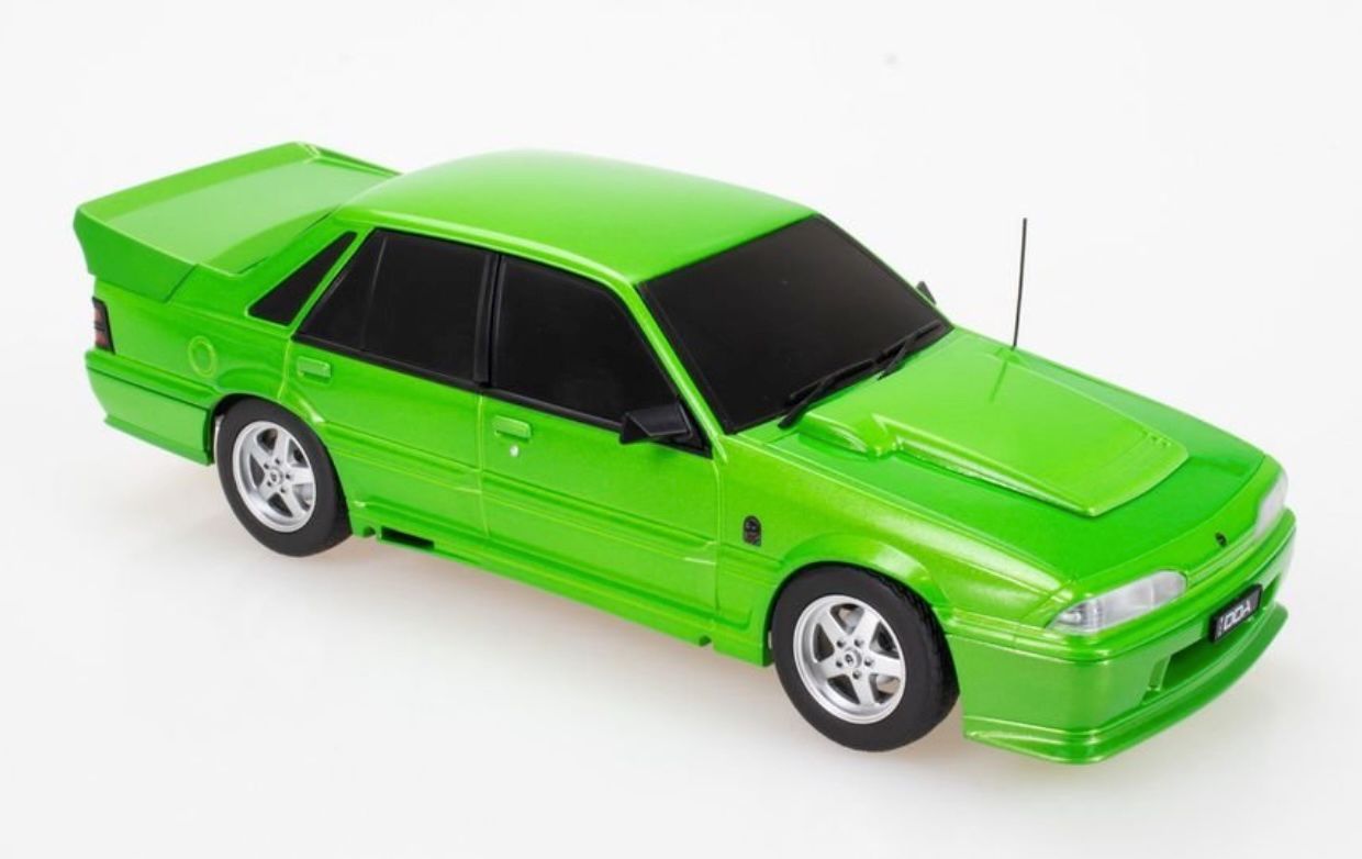DDALU-RP12 1/24 Lime Holden VL Walkinshaw - Spectra Rides