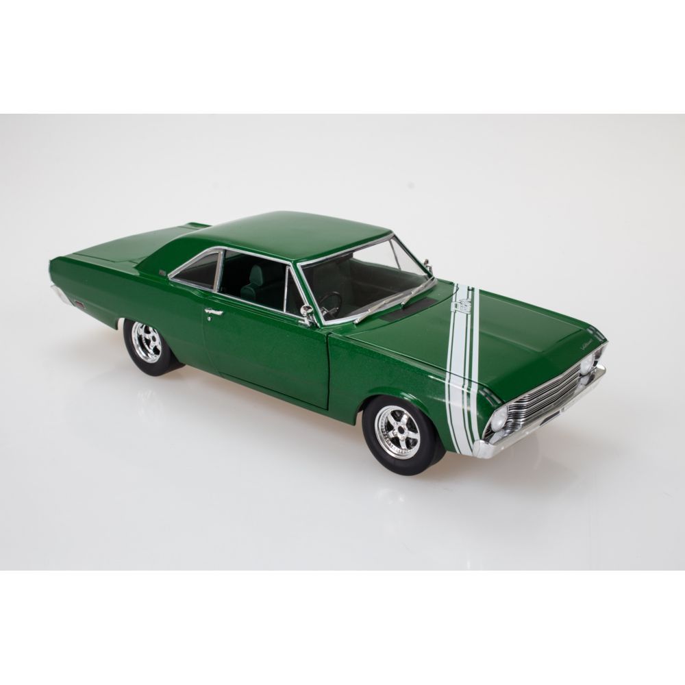 DDA018 1/18 Green Metallic 1969 VF Valiant