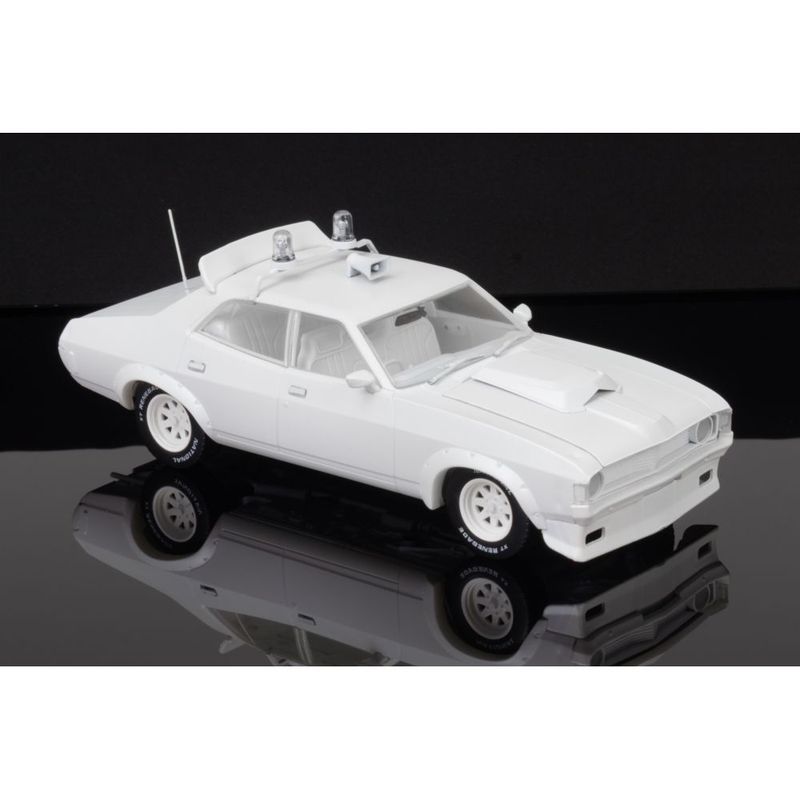 DDA912K 1/24 Plastic Model Kit XA Interceptor Ford Falcon